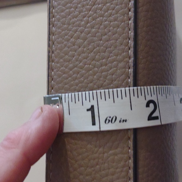 Lodis tan leather crossbody purse with zippered outer pocket & gold hardware - Picture 5 of 11